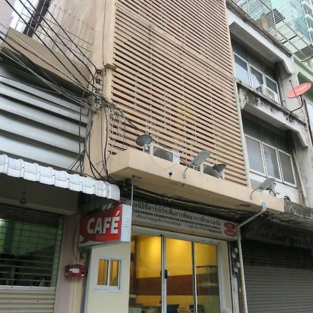 曼谷 Cb Ekkamai酒店 外观 照片